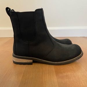 Women’s Kodiak Alma Chelsea Boot Size 8.5